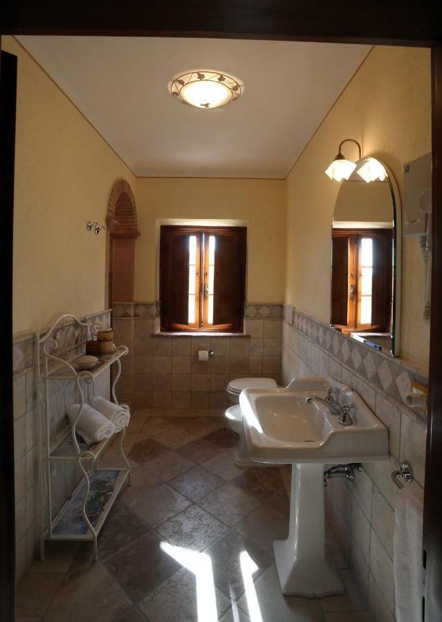 בית הארחה Buti 	Molino Del Rotone מראה חיצוני תמונה